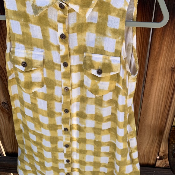 Forever 21 yellow Collar sleeveless flannel - Picture 6 of 6